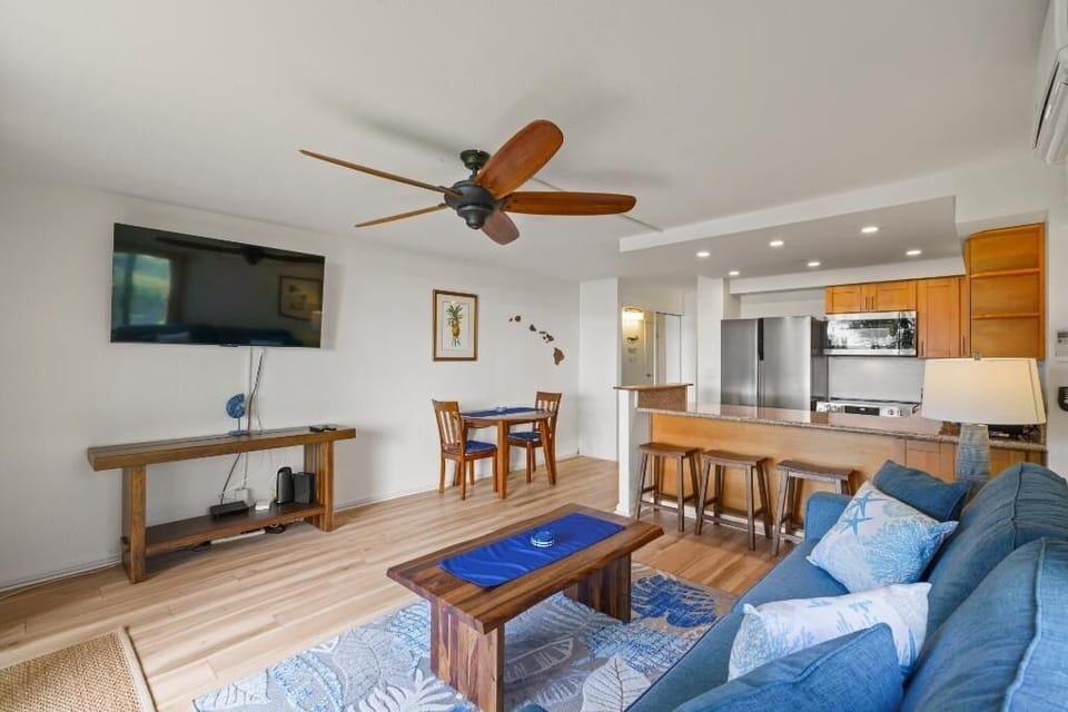 Condo, 1 Bedroom | Living area | Smart TV