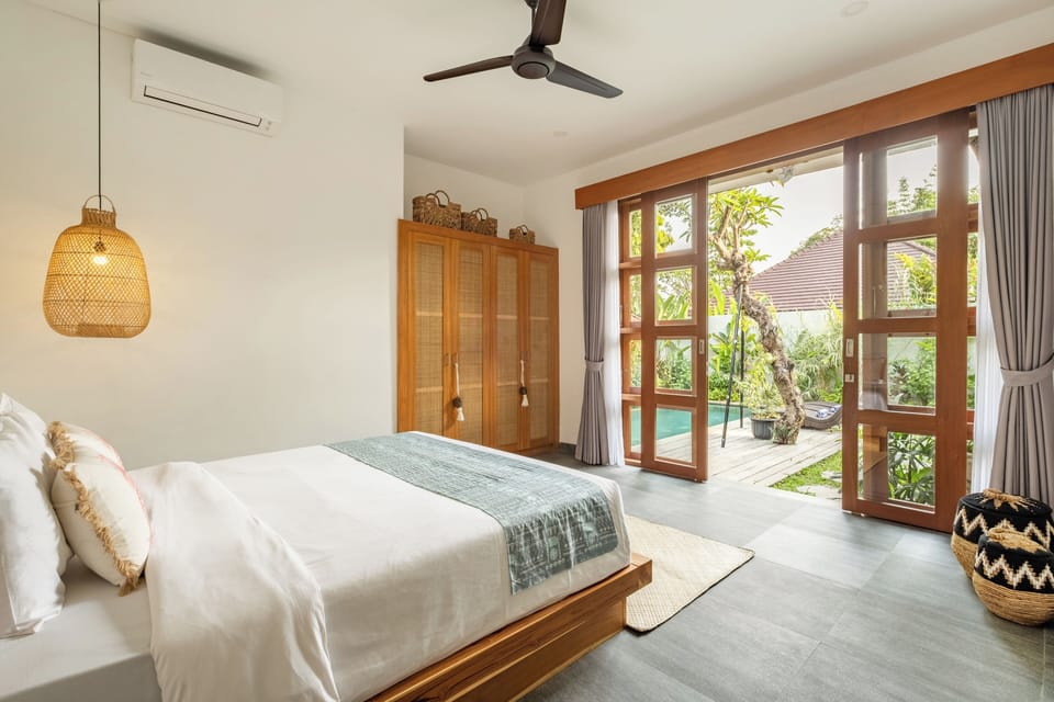 Villa, Balcony, Garden View | In-room safe, blackout drapes, iron/ironing board, free WiFi