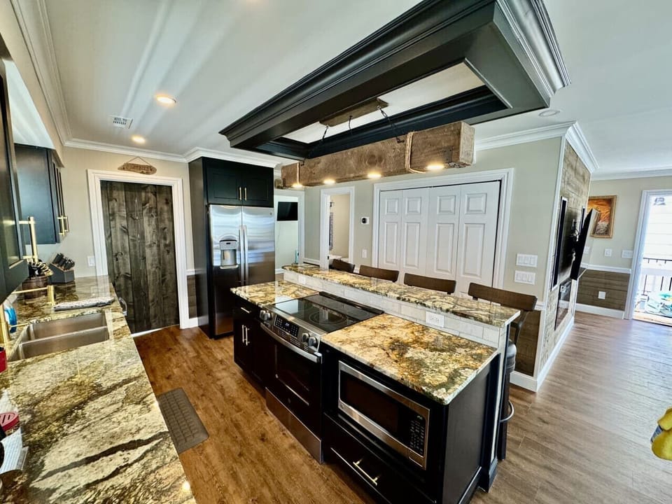 Ocean Lakes - 906