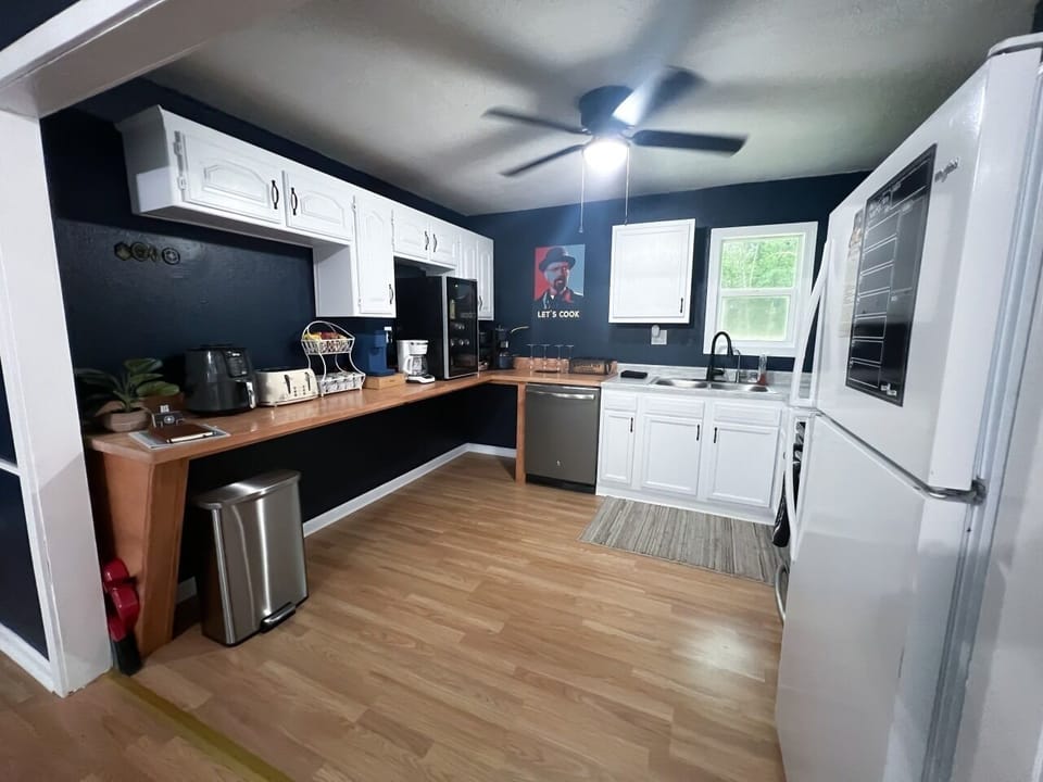 Comfort Duplex, 4 Bedrooms, Non Smoking, 2 Bathrooms | Private kitchen