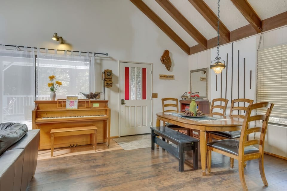 Living Area with Dining