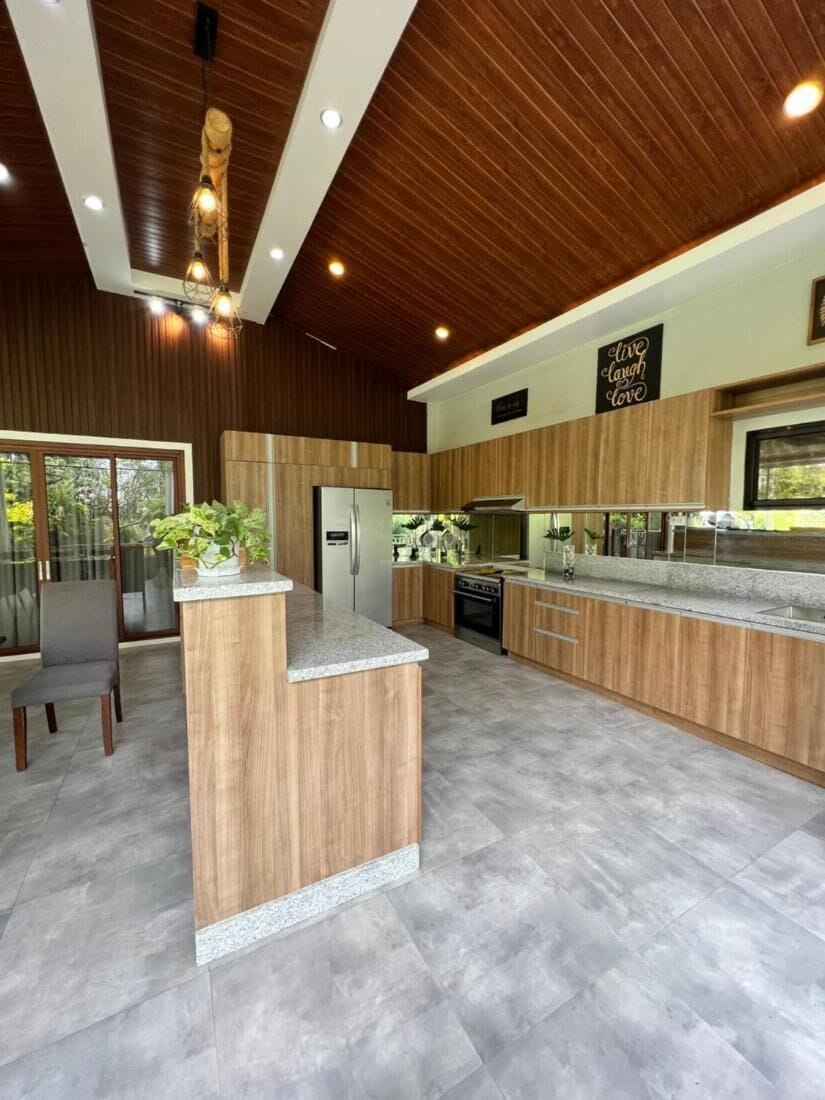 House, 4 Bedrooms, Accessible, Smoking | Interior