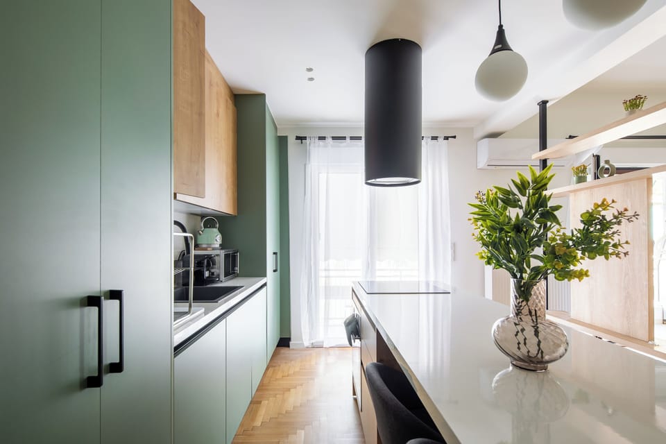 Apartment, 2 Bedrooms, Kitchen, City View | Private kitchen | Full-size fridge, microwave, oven, stovetop