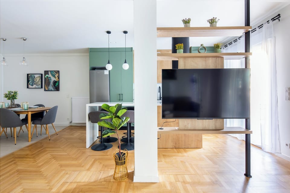 Apartment, 2 Bedrooms, Kitchen, City View | Living room | 50-inch Smart TV with digital channels, streaming services