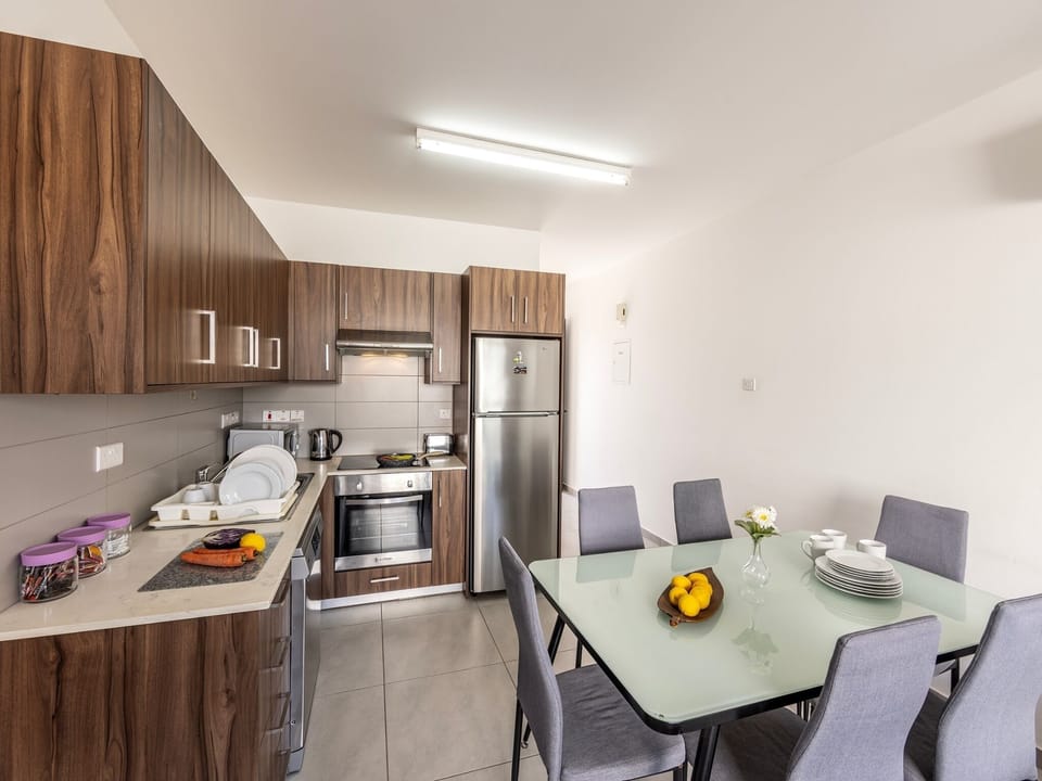 kitchen-dining room