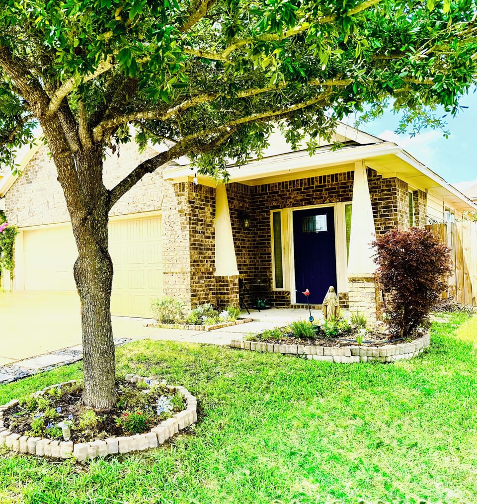 Welcome to your Houston home base near NRG Stadium!