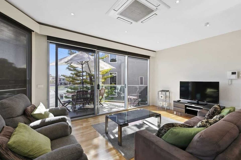 Apartment 4