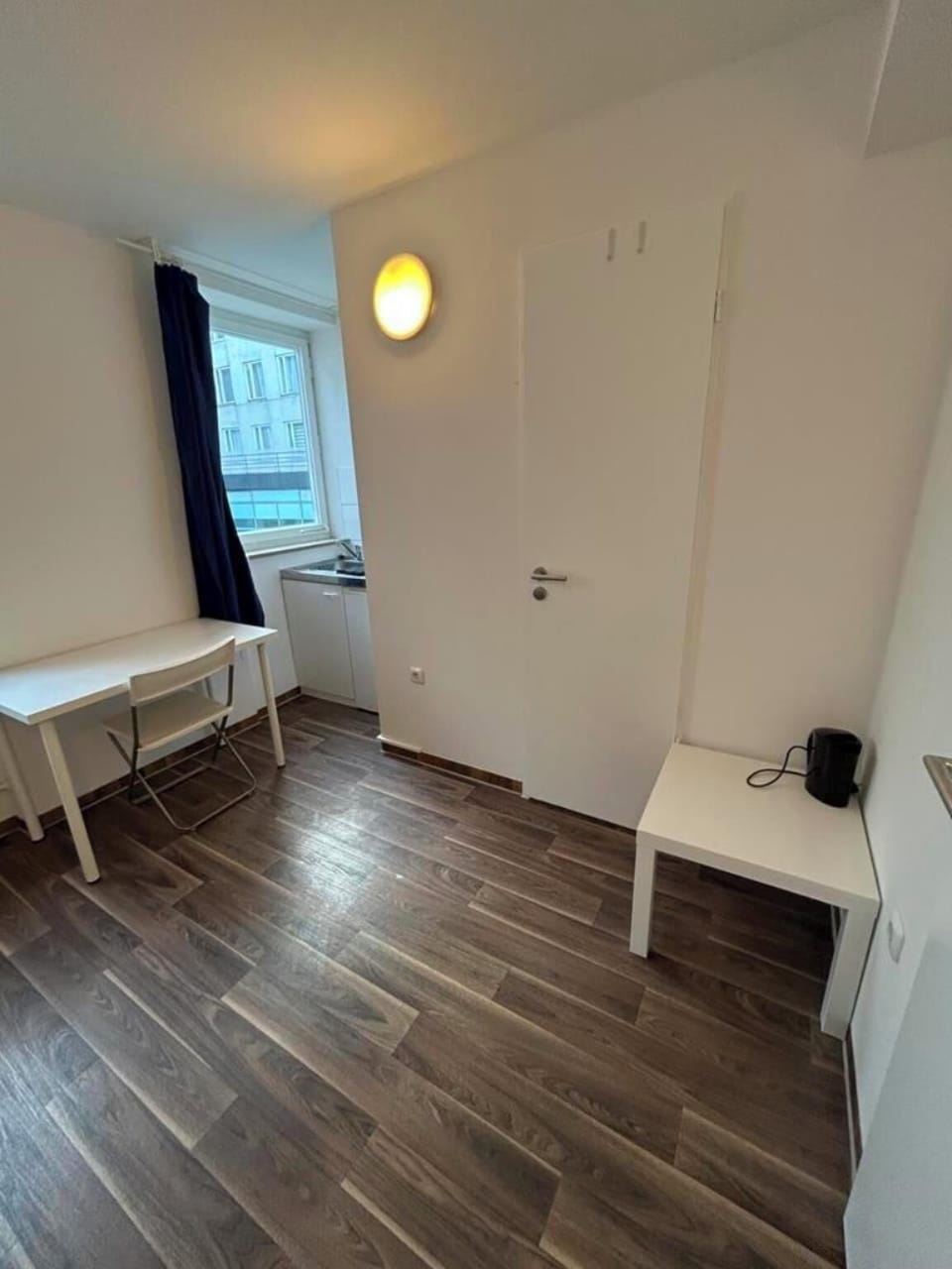 Individually furnished, iron/ironing board, free WiFi, bed sheets