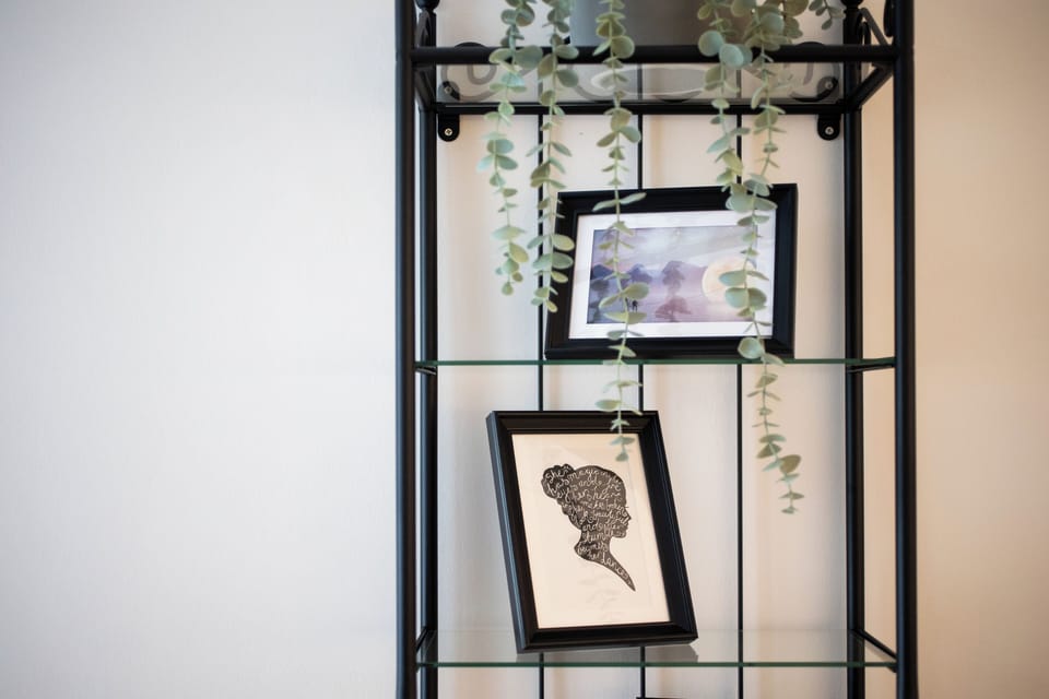 Apartment, 2 Bedrooms, Kitchen, City View | Living room | 43-inch Smart TV with digital channels, streaming services