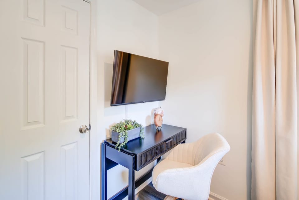 Enjoy a dedicated workspace with high-speed Wi-Fi, ergonomic chair, and wall-mounted 
smart TV—perfect for remote work or relaxation. 