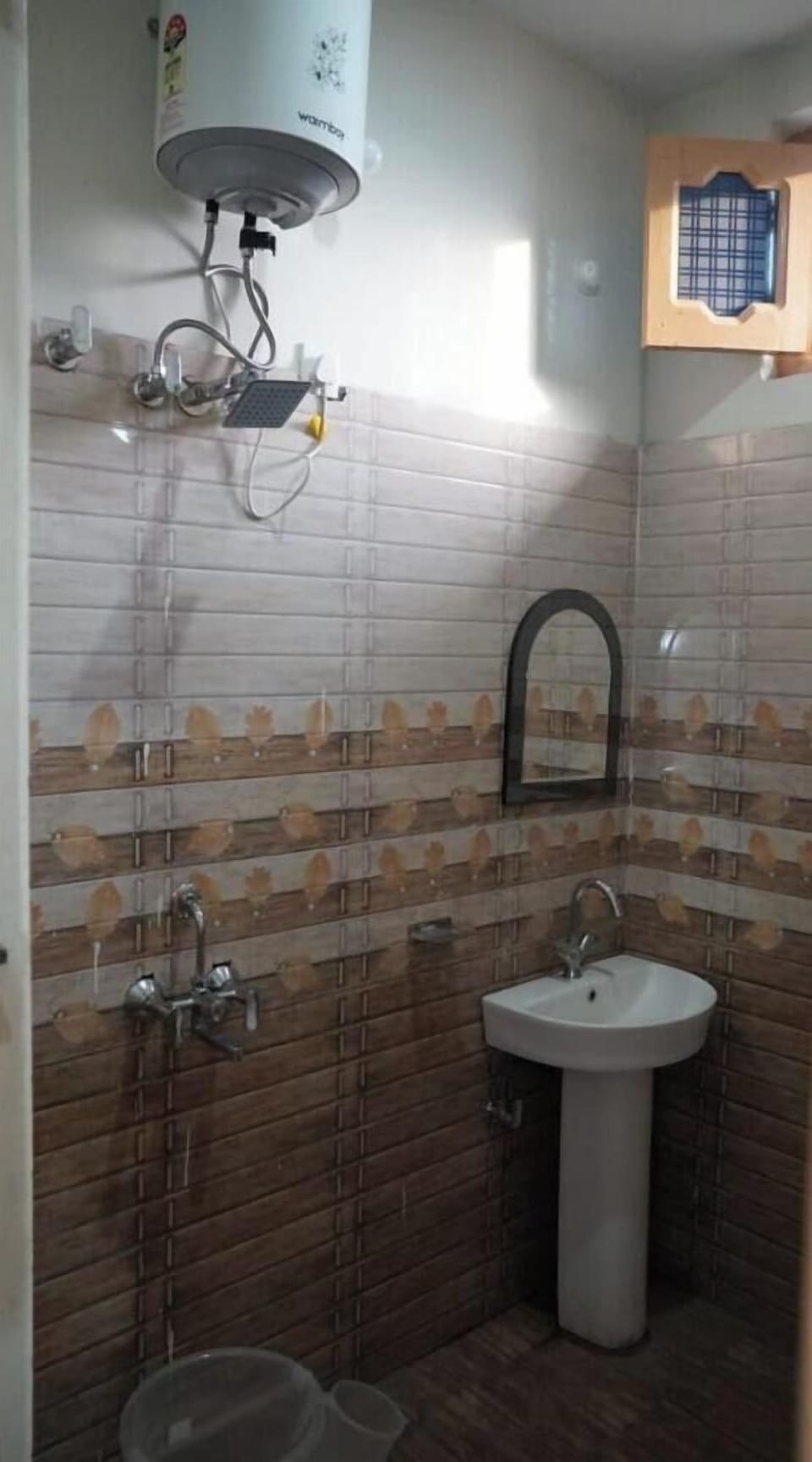 Classic Double Room, Mountain View | Bathroom | Slippers