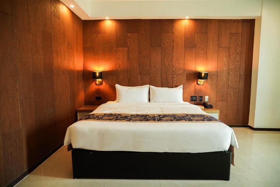 Deluxe Double Room | Premium bedding, desk, free WiFi, bed sheets