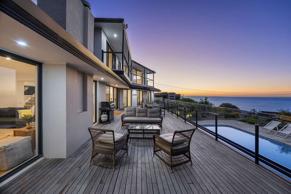 House | 6 bedrooms, desk, high-speed internet