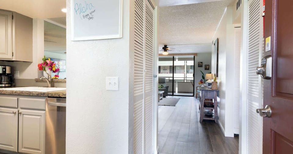 Condo, Multiple Beds, Balcony, Pool View (WSV 117) | Interior