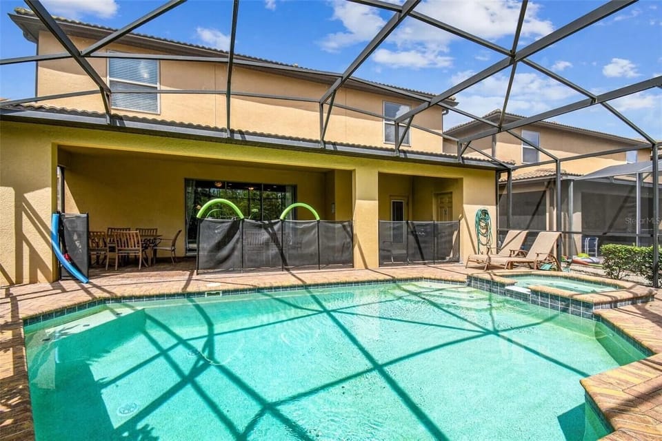 Private screened pool.