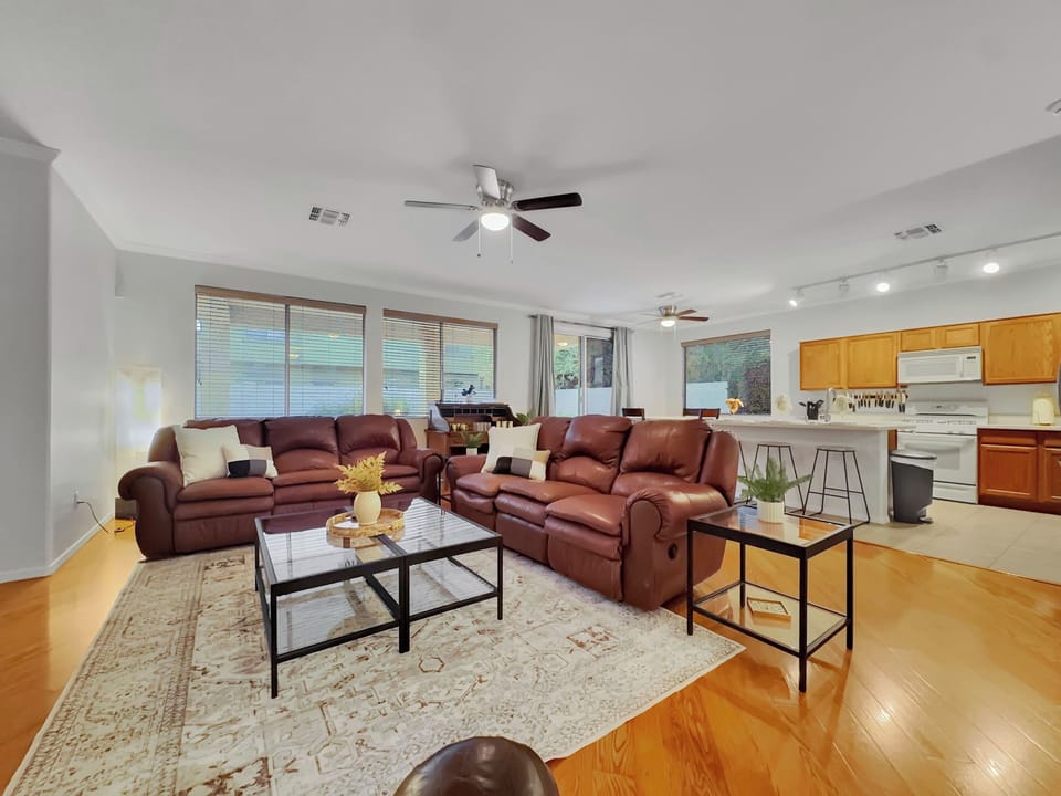 House, Multiple Beds, Pool Access, Pool View (Keats Mesa) | Interior