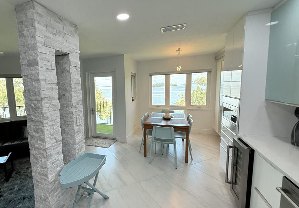 Open-concept dining and kitchen
