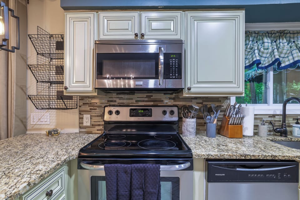 Stainless steel appliances for cooking for large groups