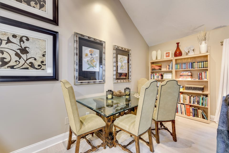 Dining Table | Dishware & Flatware | 1st Floor