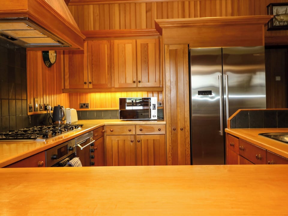 Dishwasher, cookware/dishes/utensils