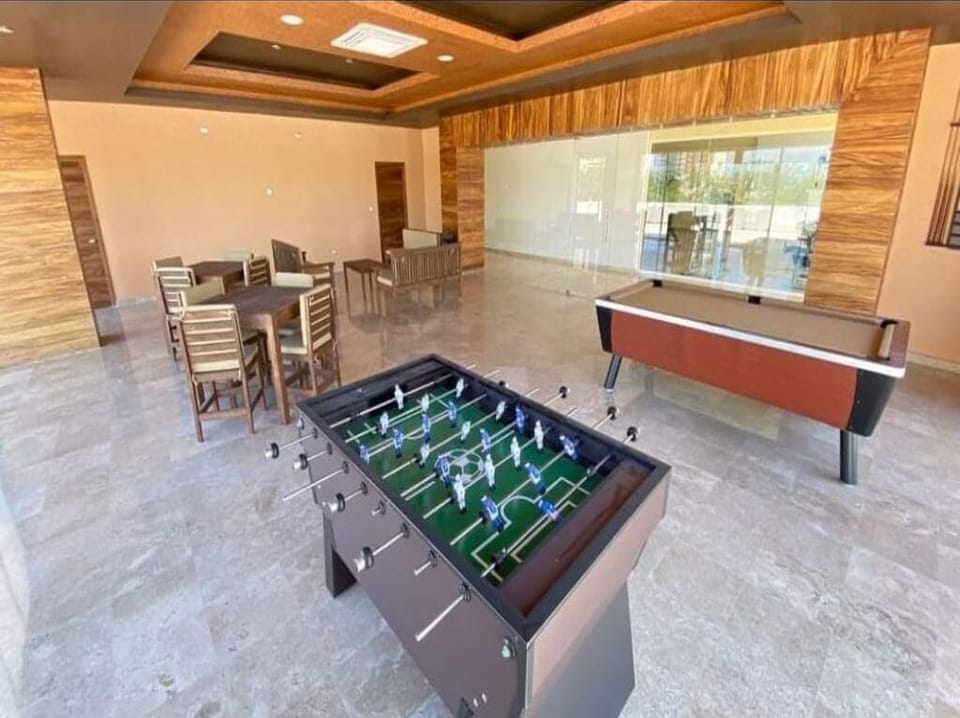 Spacious 3BR Marina Condo with Pool (2129)