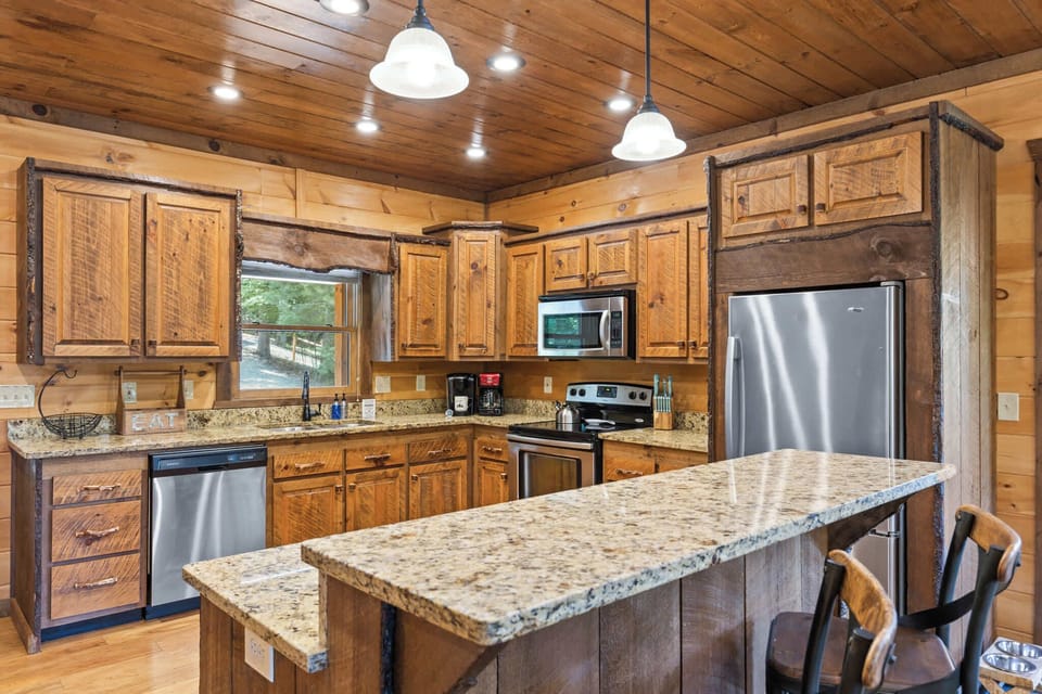 Bring your favorite recipes! With high-end appliances and a roomy layout, our fully stocked kitchen is ready for all your culinary adventures.