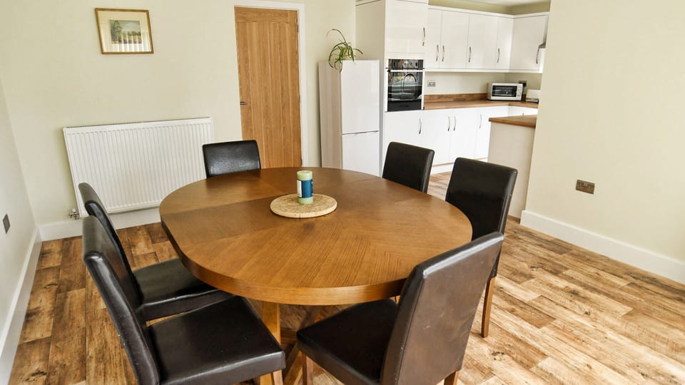 Apartment | Dining room