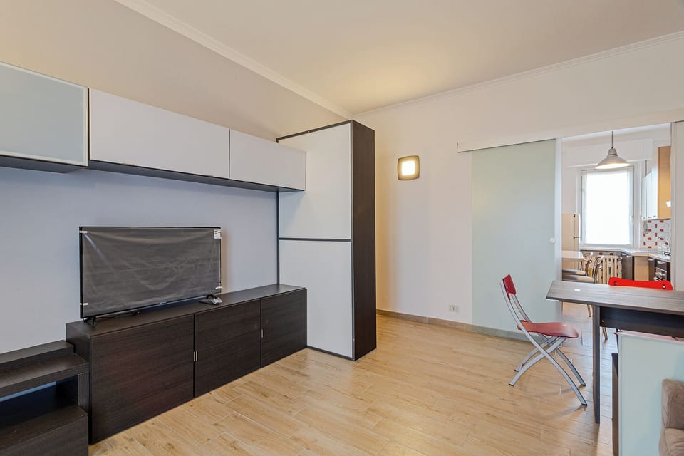 Apartment (1 Bedroom) | Interior