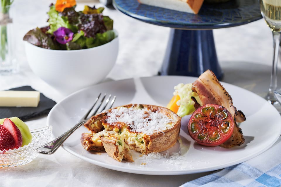 Daily buffet breakfast for a fee