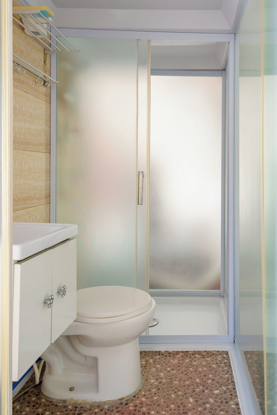 Luxury Bungalow, Ocean View | Bathroom | Shower, towels, soap, shampoo