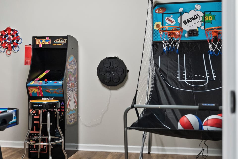 Knock out boredom in our entertainment-packed game room.