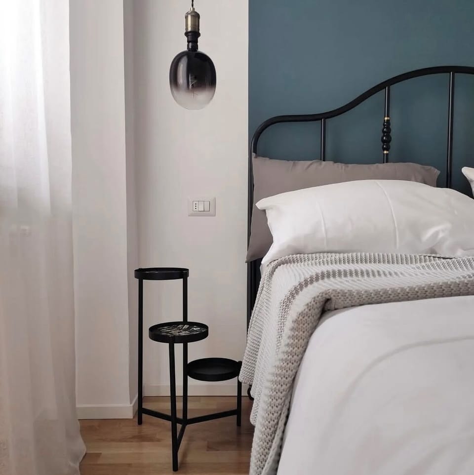 Deluxe Room, City View | Soundproofing, free WiFi