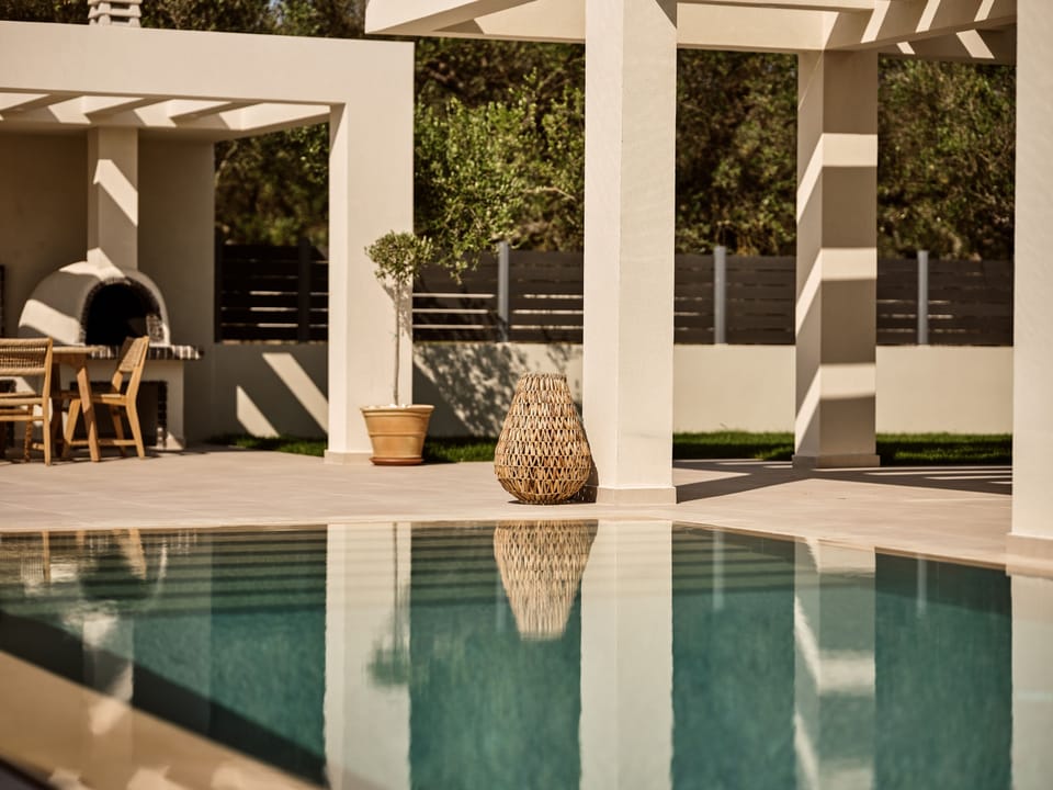 Designer-led architecture embraces nature’s quiet elegance.