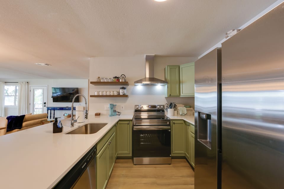 House (3 Bedrooms) | Interior