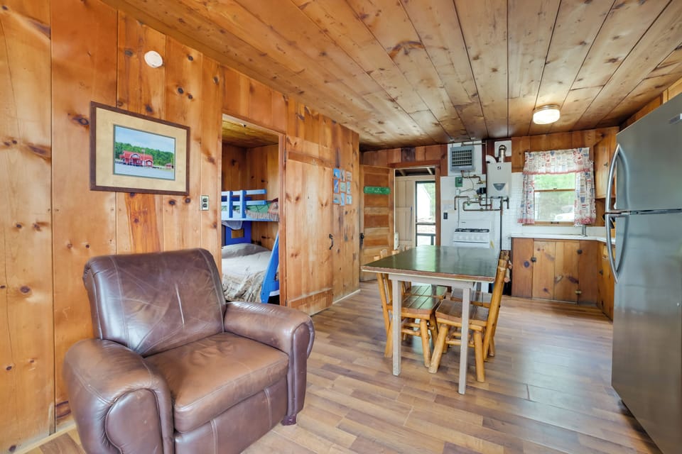 House (2 Bedrooms) | Interior