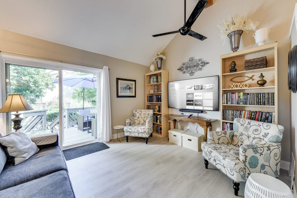 Apartment (2 Bedrooms) | Front of property