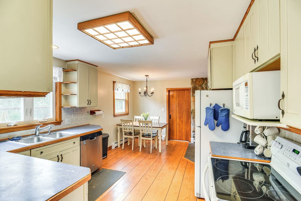 House (3 Bedrooms) | Interior