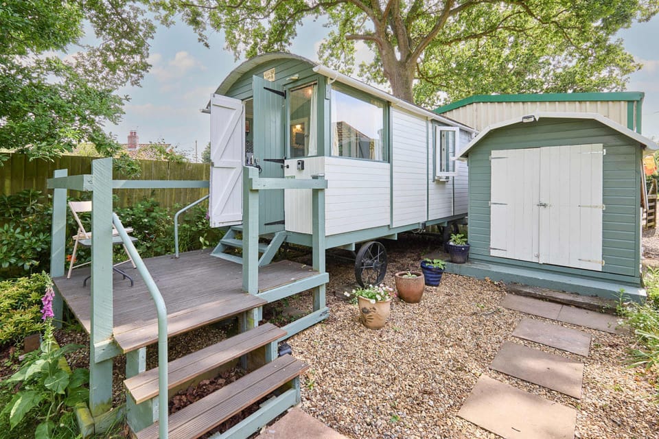 House | 1 bedroom