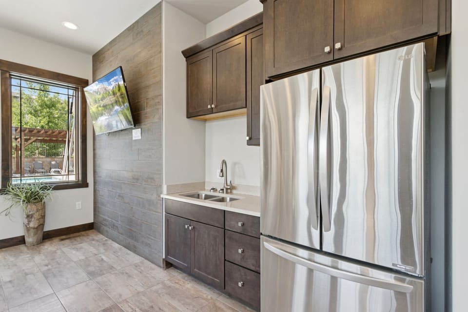 Perfect spot to prep snacks and drinks before heading out.