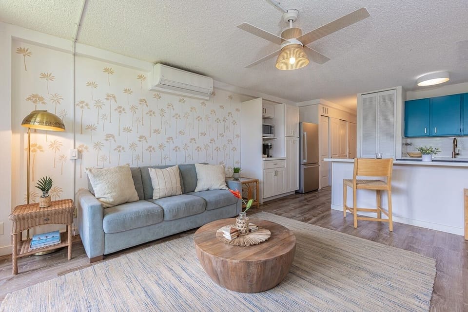 Condo, 1 Bedroom | Living area | Smart TV