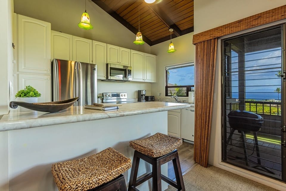 Condo, 1 Bedroom | Private kitchen | Fridge, coffee/tea maker, toaster