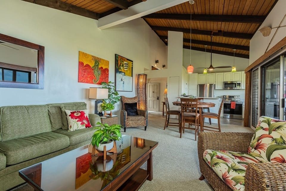 Condo, 1 Bedroom | Living area | Smart TV