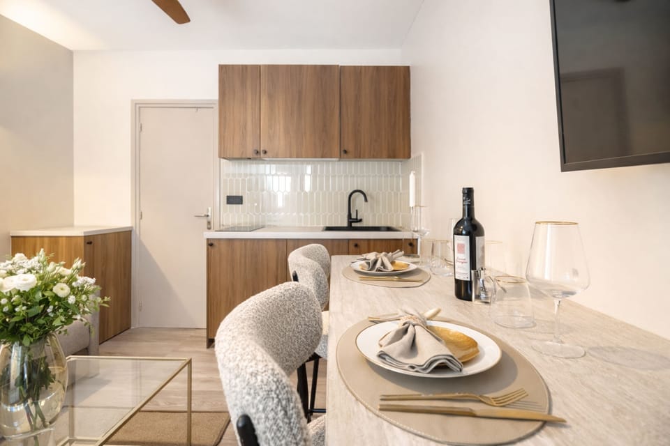 Standard Studio, Courtyard View | Living area | 80-cm Smart TV with digital channels