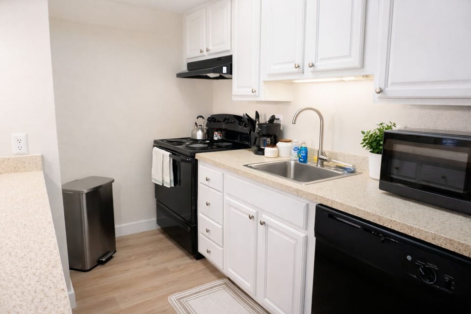 Cook a little or a lot—this kitchen’s ready