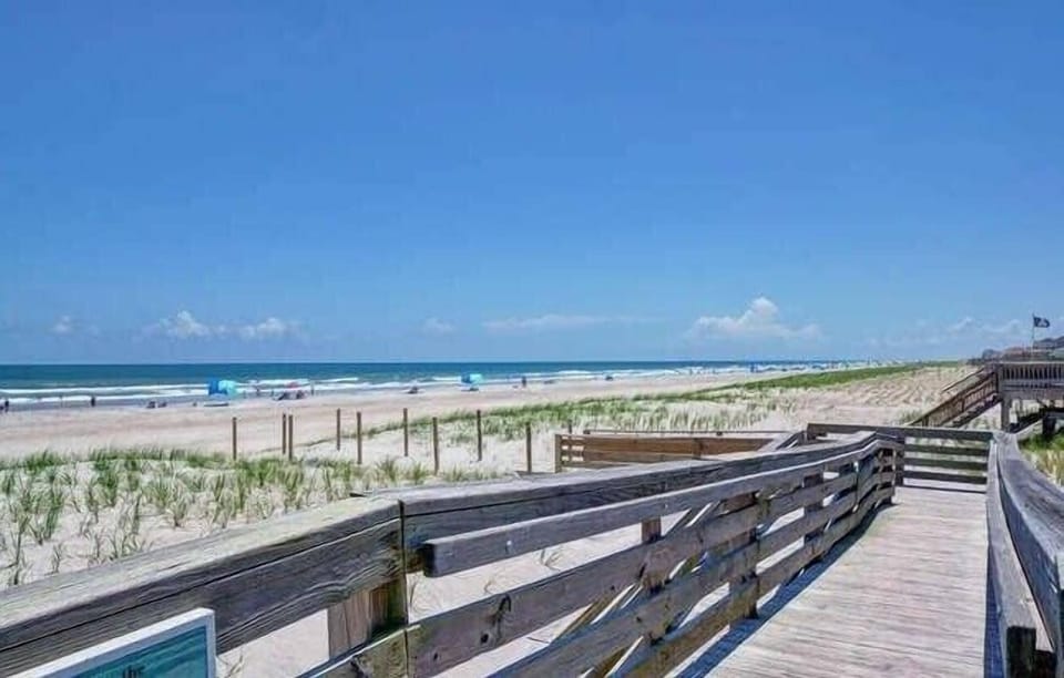 Mountains to Sea by Topsail Realty House in Topsail Beach