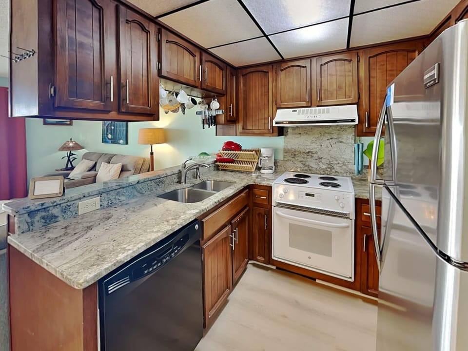 Condo (2 Bedrooms) | Property amenity
