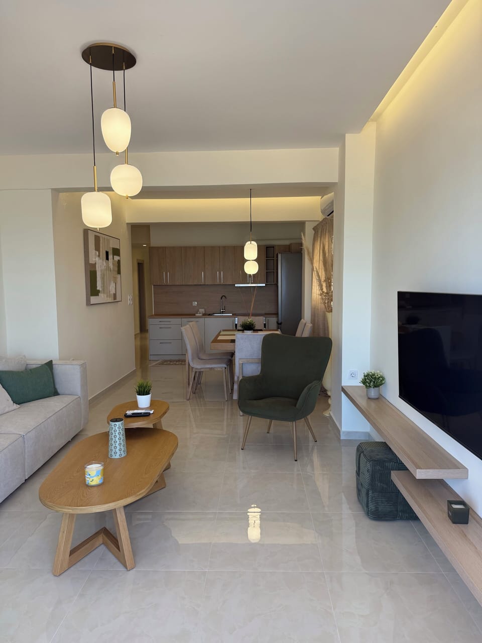 Apartment, Kitchen, Beach View | Living area | 50-inch Smart TV with digital channels
