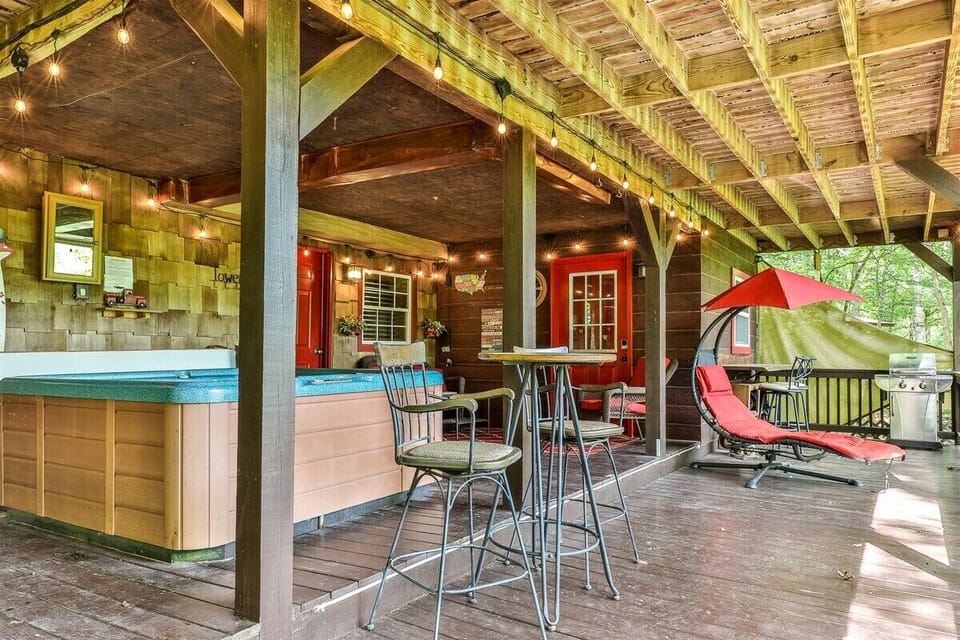 Lower Level Party Deck With Hot tub And Seating