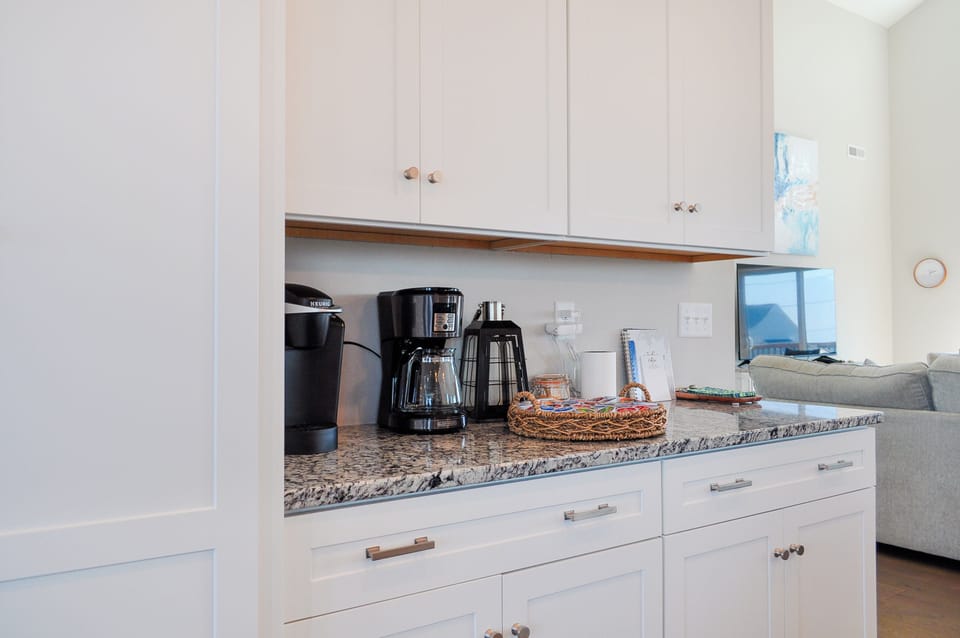 Studio (Multiple Bedrooms) | Property amenity