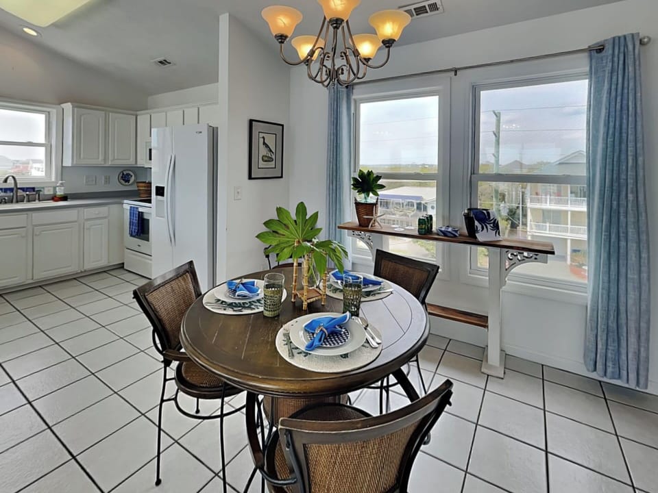 Studio (4 Bedrooms) | Property amenity